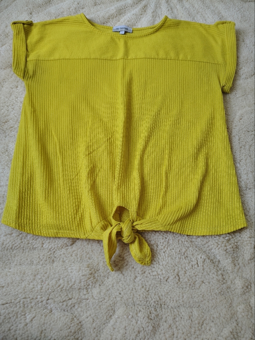 Set The Stage Women's Medium Yellow Tie Ribbed Short-sleeve Blouse - Picture 7 of 11